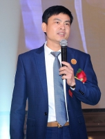 李佳添